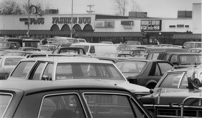 Jackson Crossing (Paka Plaza) - Historical Photos Of Paka Plaza From Mlive (newer photo)